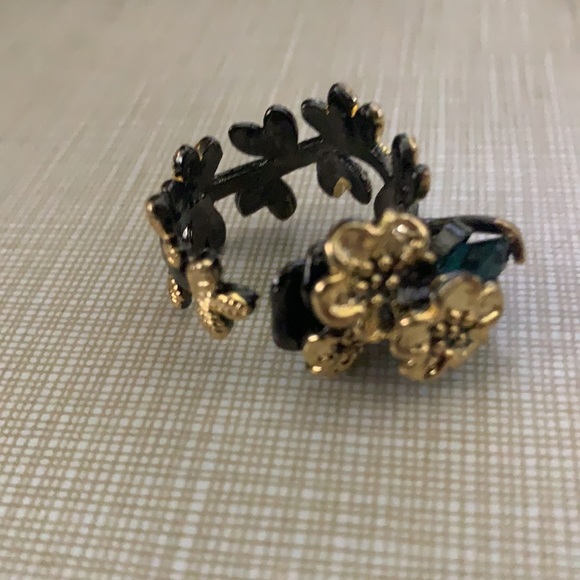 New Pretty London BlueTopaz Rhodium over Silver ring - Picture 15 of 16